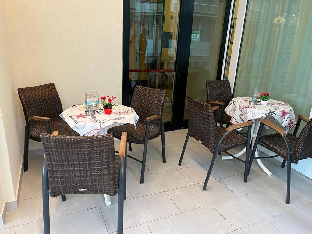 Hotel Vienna Rivazzurra Ріміні Екстер'єр фото